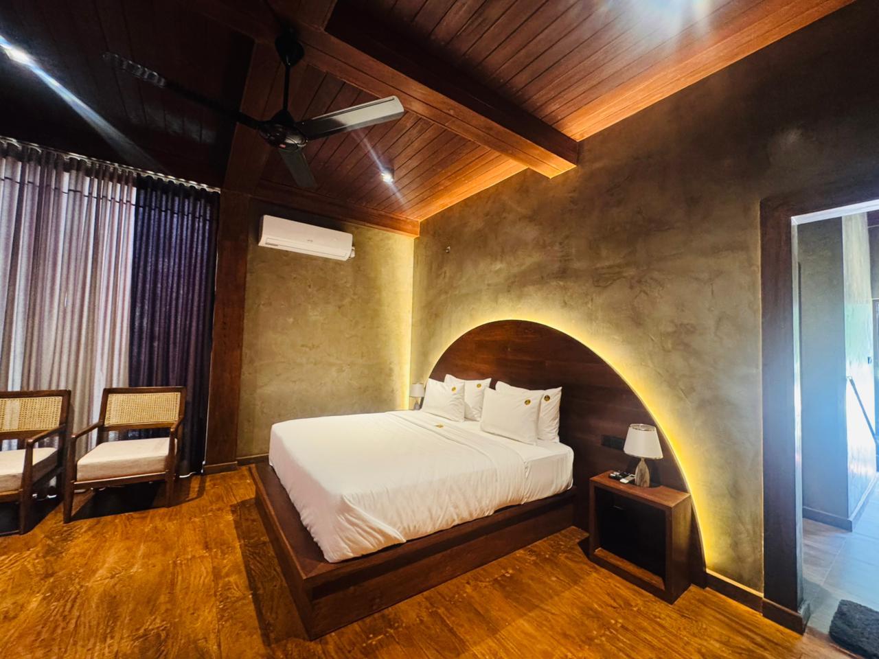 Triple Suite Room II